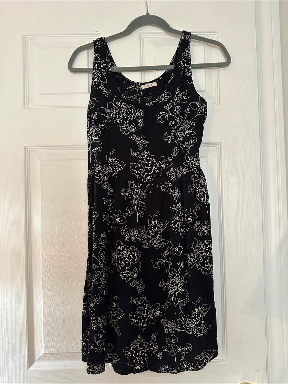 Fox Black Sleeveless Floral Dress